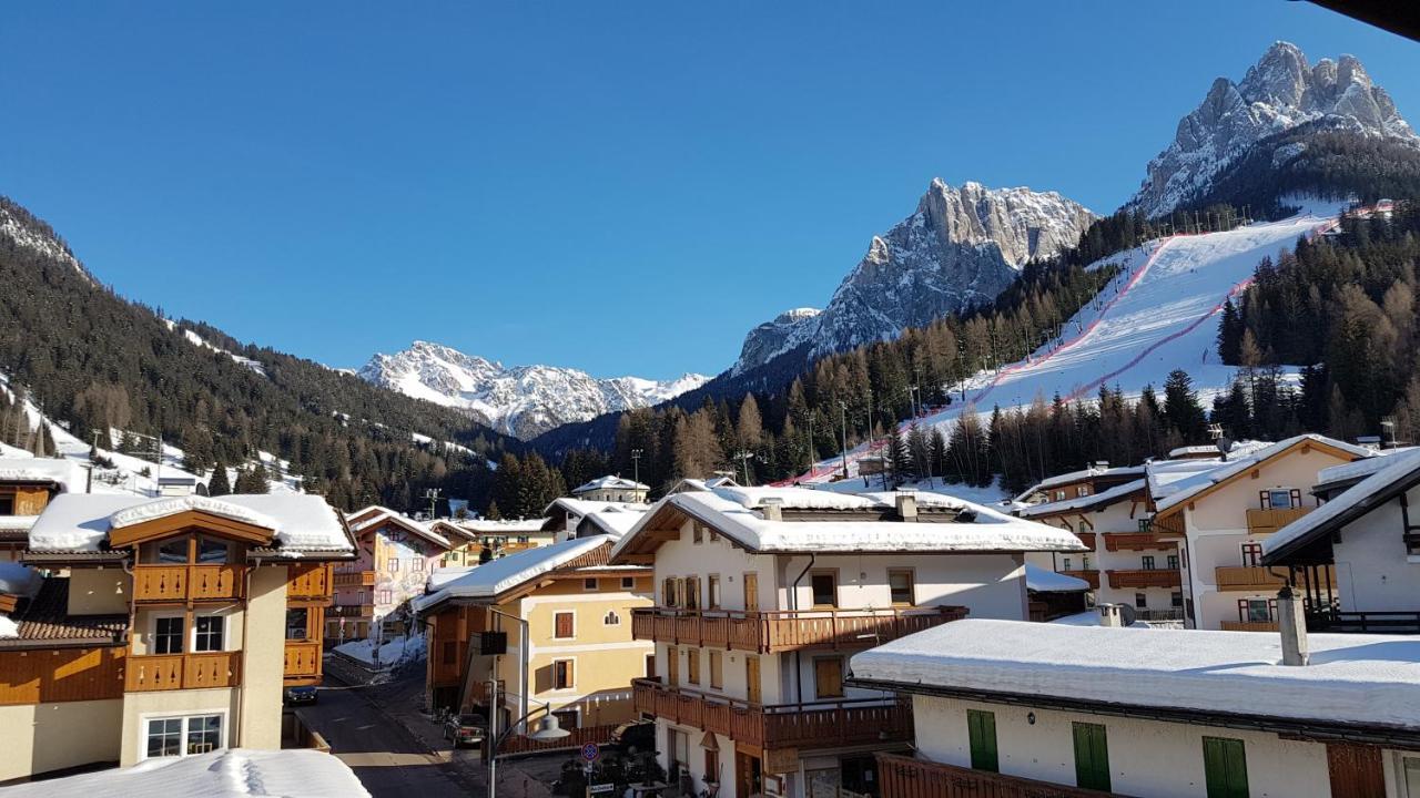 Casa Paola Apartment Pozza di Fassa Luaran gambar