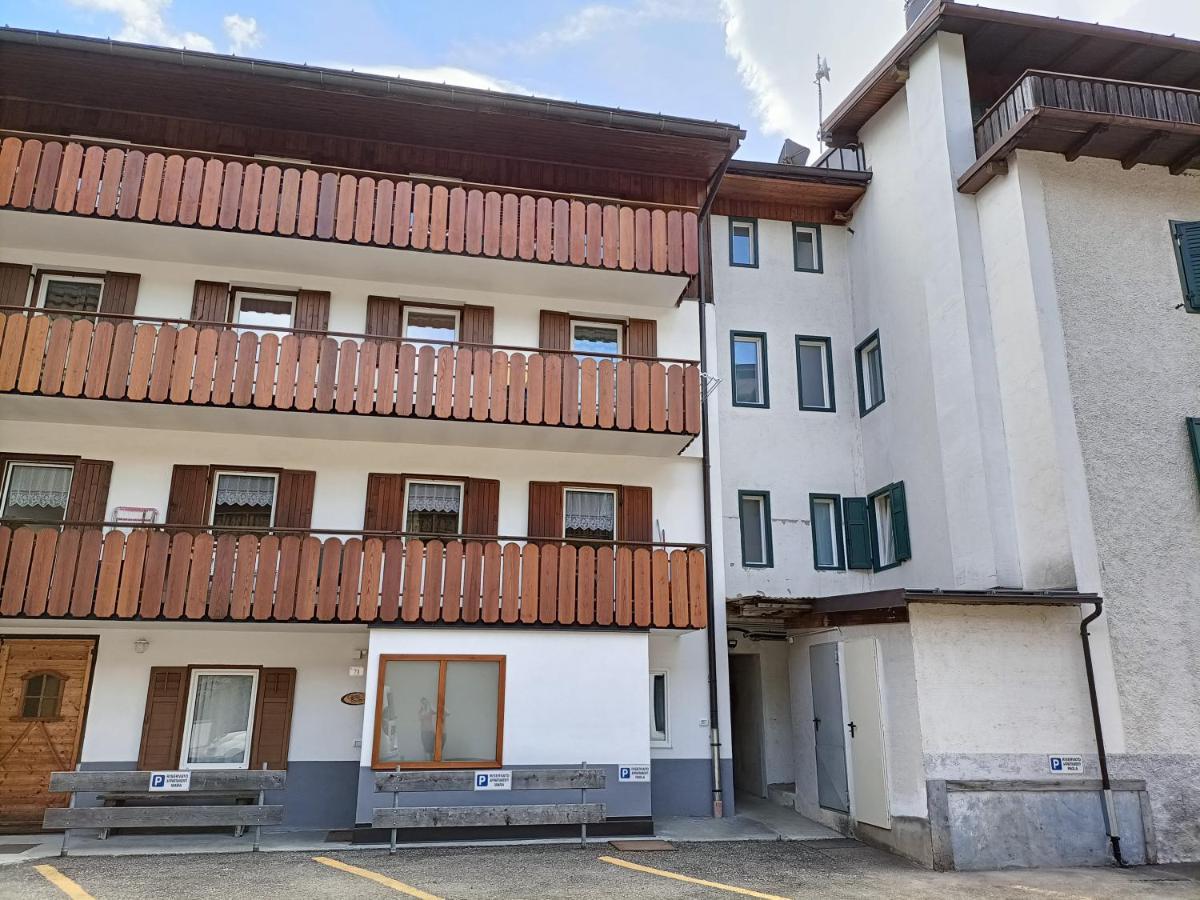 Casa Paola Apartment Pozza di Fassa Luaran gambar
