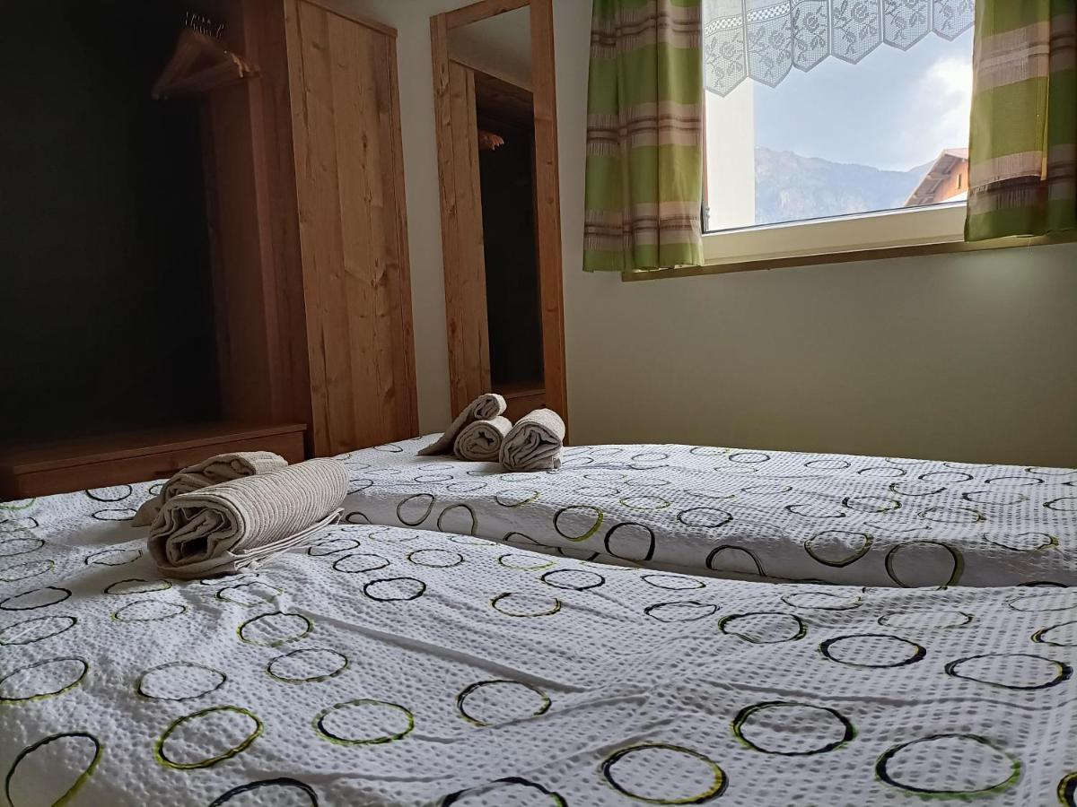 Casa Paola Apartment Pozza di Fassa Luaran gambar