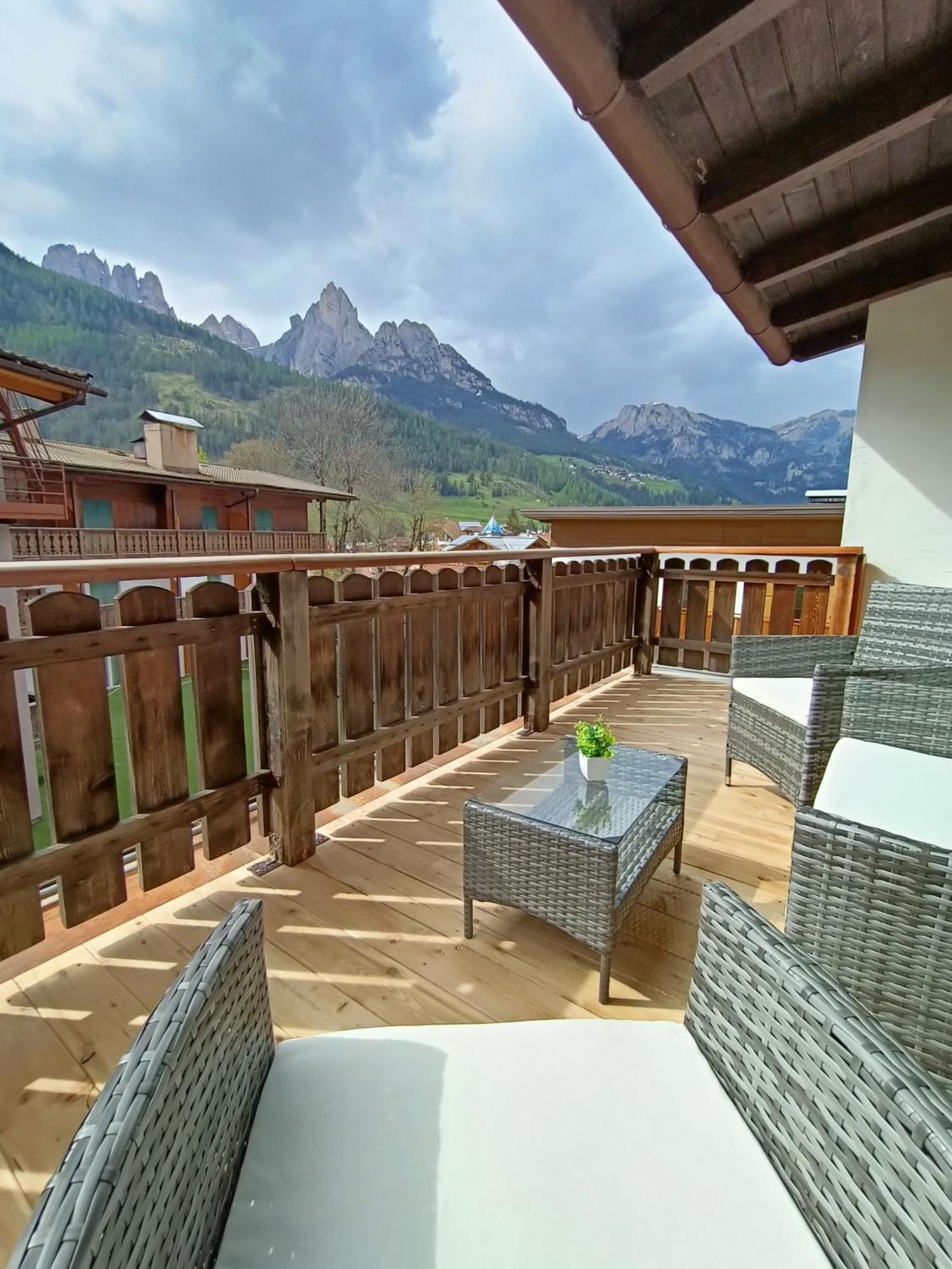 Casa Paola Apartment Pozza di Fassa Luaran gambar