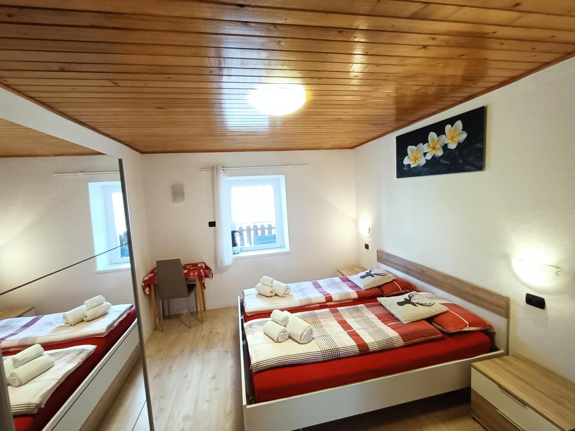 Casa Paola Apartment Pozza di Fassa Luaran gambar