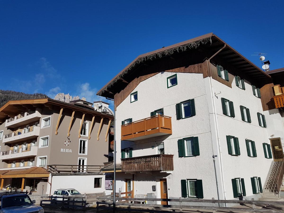 Casa Paola Apartment Pozza di Fassa Luaran gambar